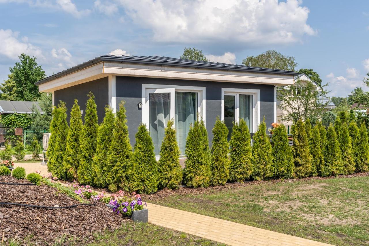 Family Garden House With Free Private Parking & Playground Βίλα Ρίγα Εξωτερικό φωτογραφία