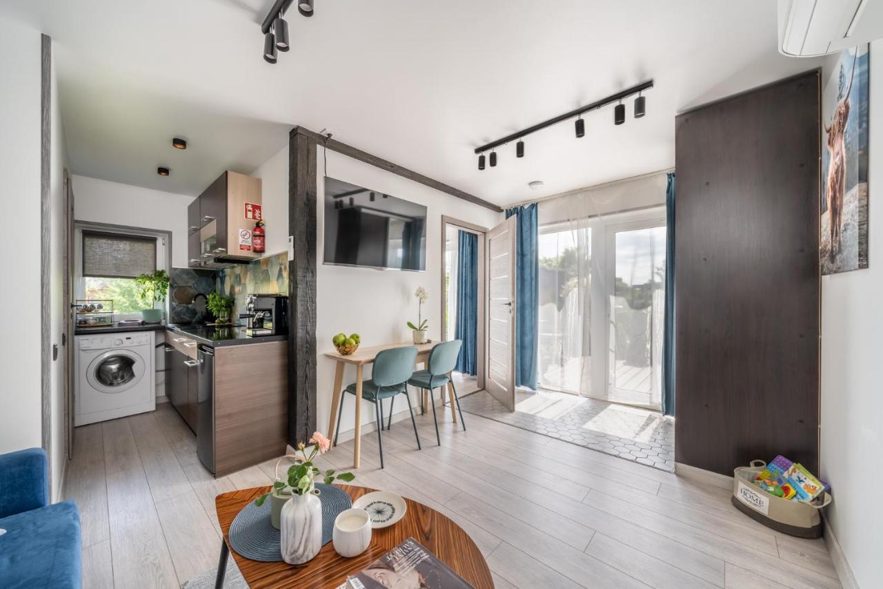 Family Garden House With Free Private Parking & Playground Βίλα Ρίγα Εξωτερικό φωτογραφία